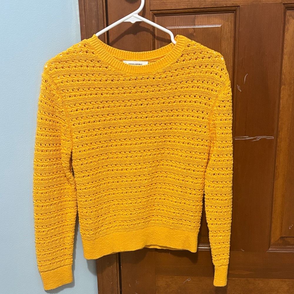 Banana Republic | Yellow Women's Crew Neck Sweater